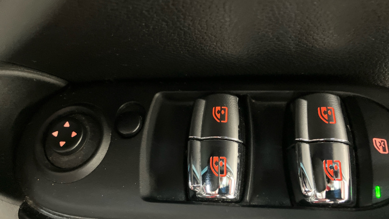 MINI Hatchback 1.5 Cooper Exclusive 5dr Auto Petrol Hatchback